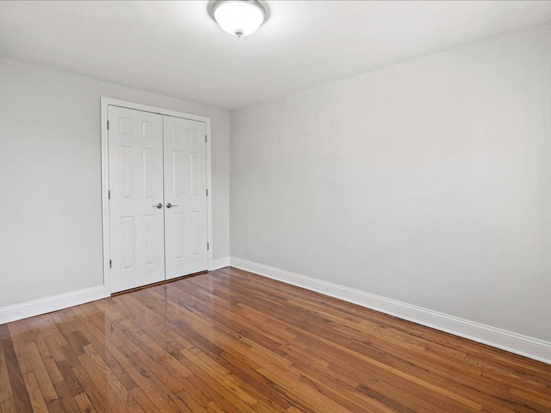 Gallery Photo 18
